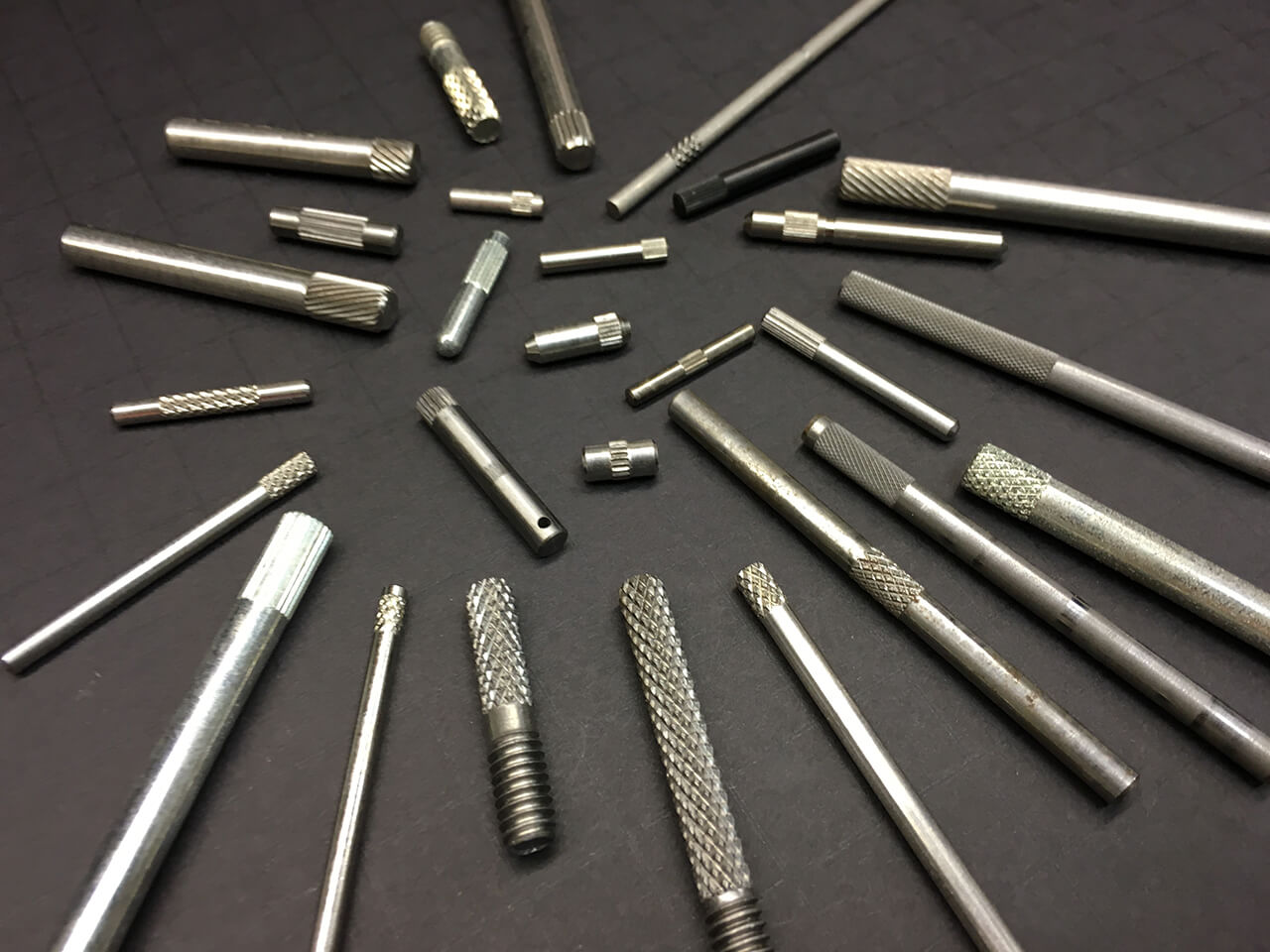 Knurled Pins